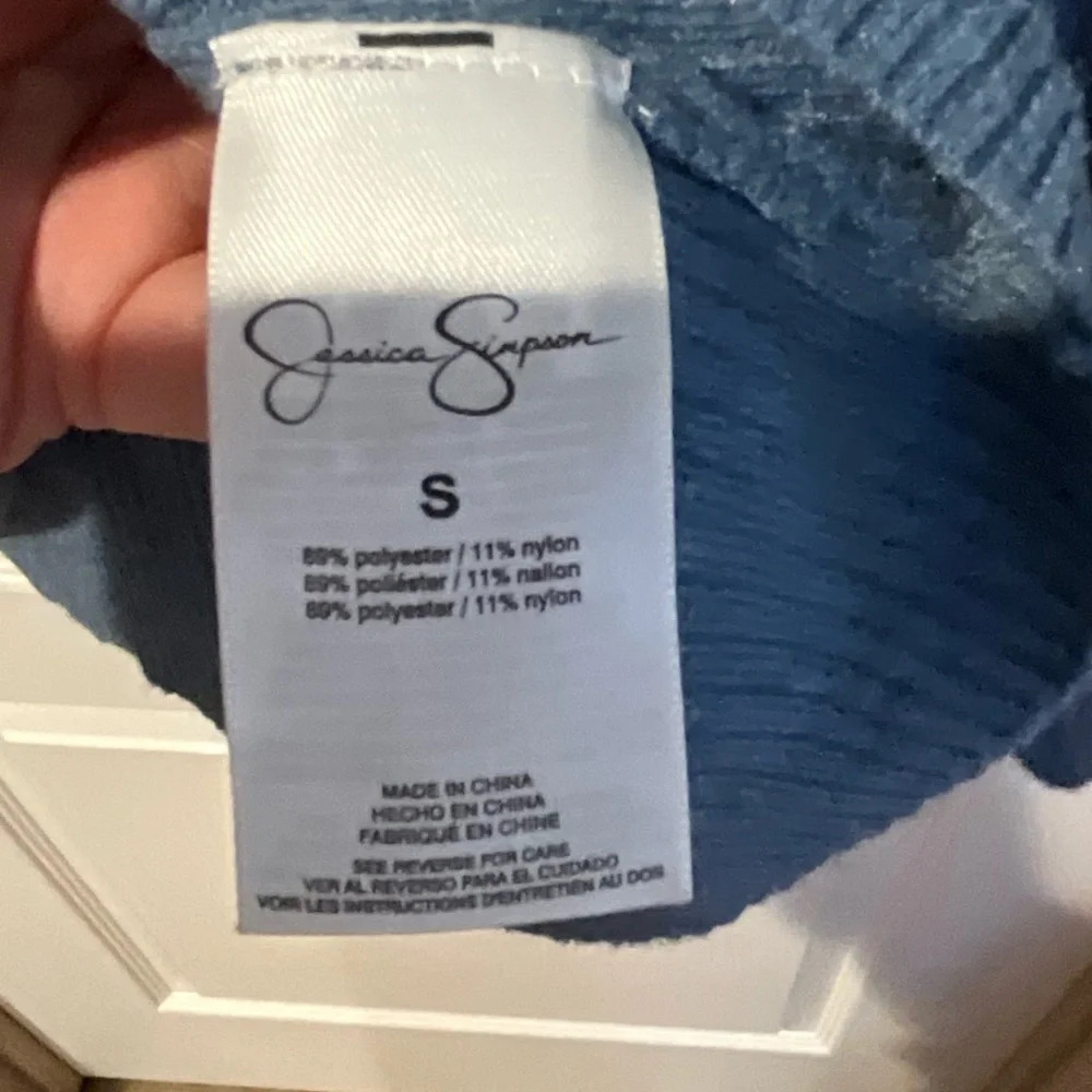 Jessica Simpson light blue sweater size small. - Picture 4 of 5